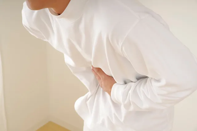 アニサキスで病院に行かないとどうなる？医師が解説