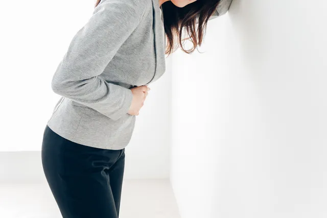 食後の胃痛は要注意？考えられる病気を医師が解説